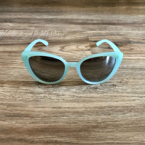 Baby Blue Cat Eye Sunglasses - Picture 5 of 9